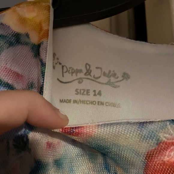 Beautiful Flower Pattern Dress - Picture 2 of 2